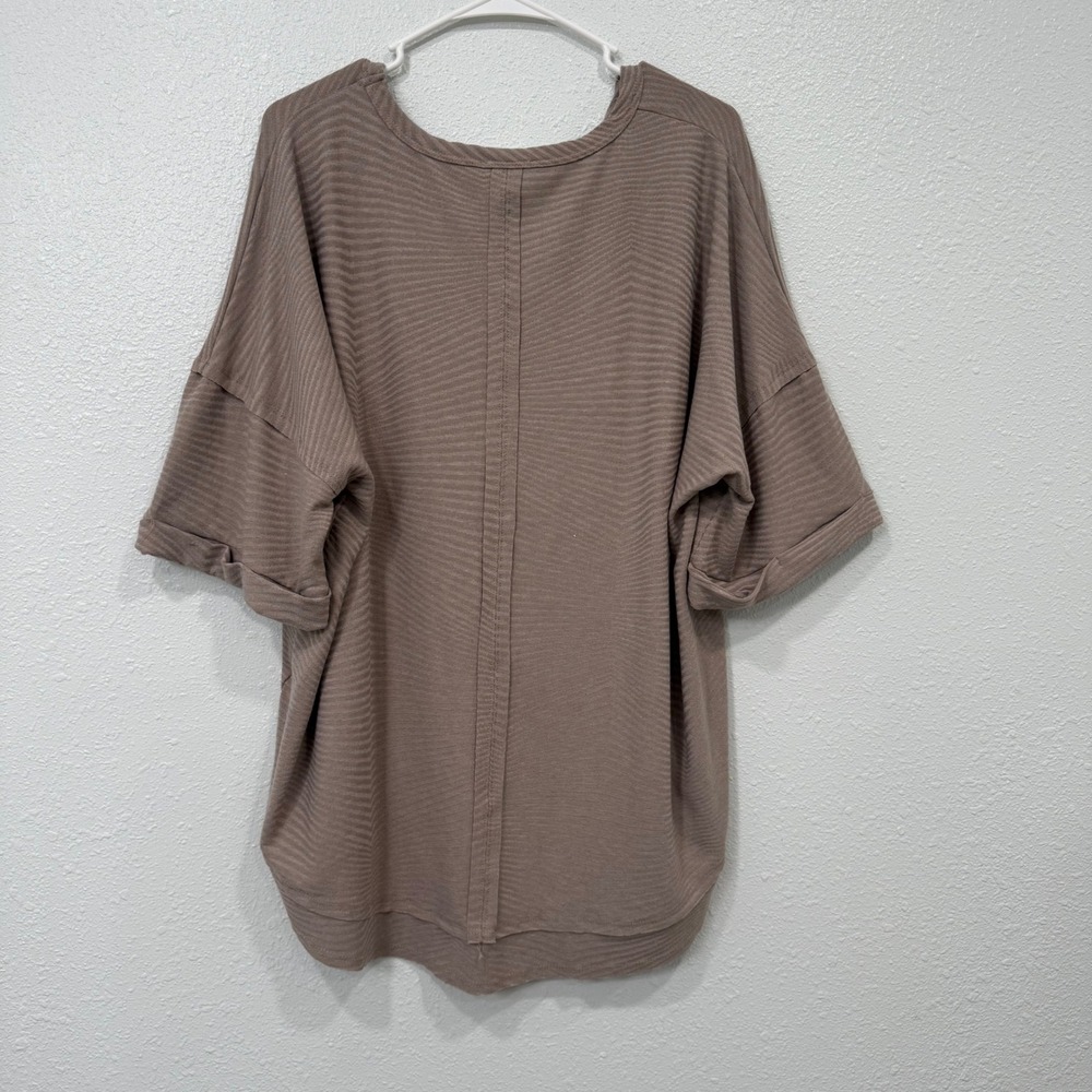 Chic Soul Sage Clothing Co Taupe Chevron Rib Knit V-Neck Oversized Top 1X NEW - Picture 6 of 7